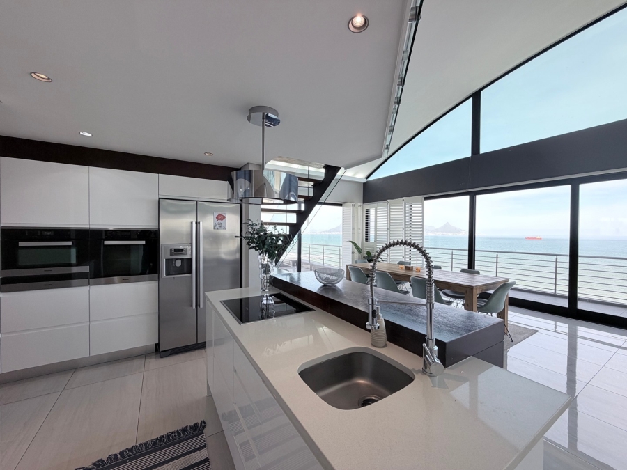 3 Bedroom Property for Sale in Beachfront Western Cape